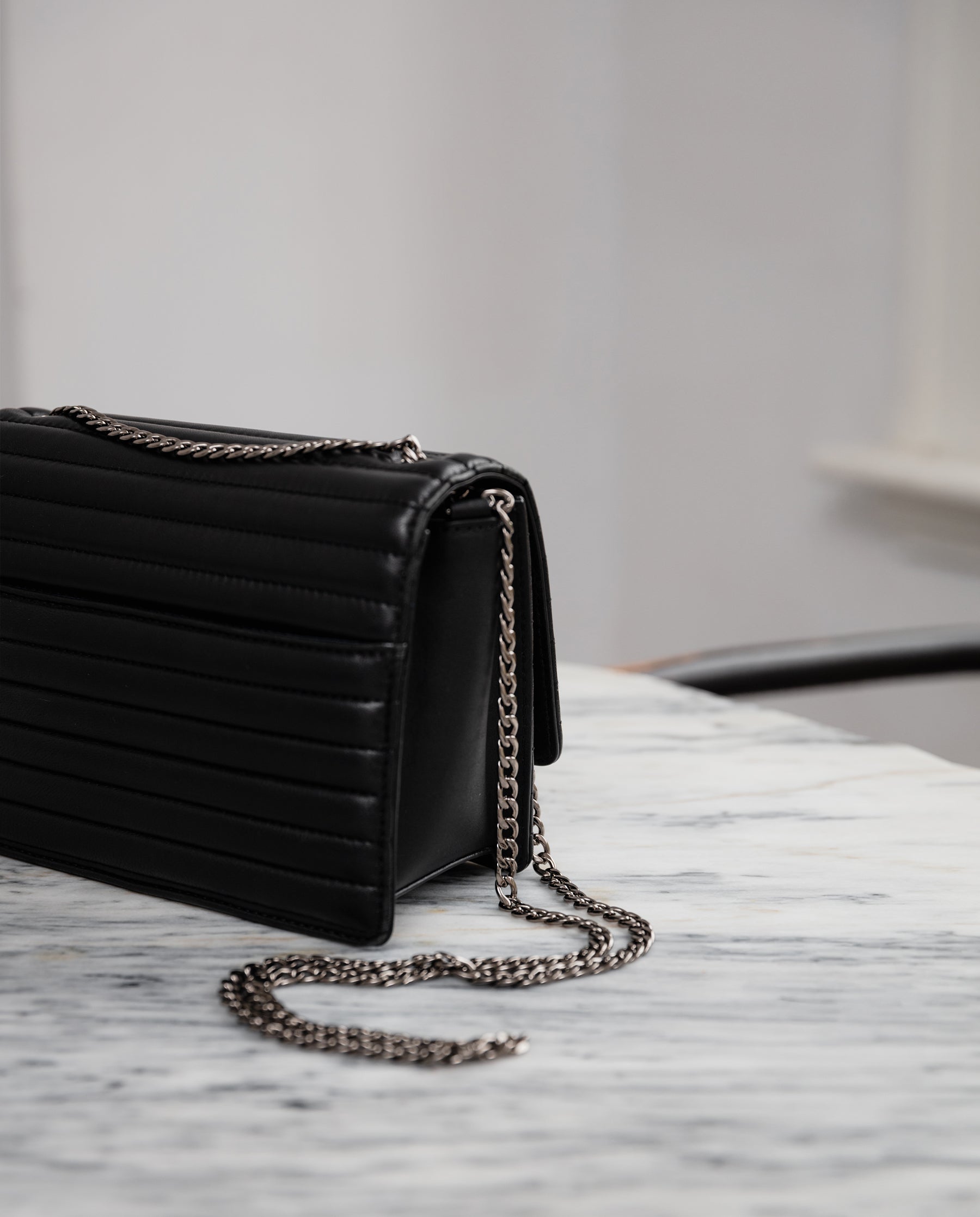 バッグ FRAME MINI WALLET BAG IN BLACK Mini Mystique – ANSCEL